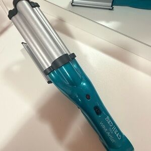 BedHead Teal and Silver Wave Artist